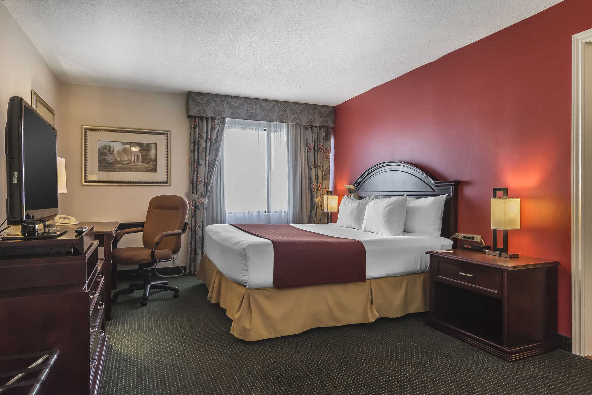 Quality Inn & Suites 5585 Ambler Drive Mississauga Ontario Room photo
