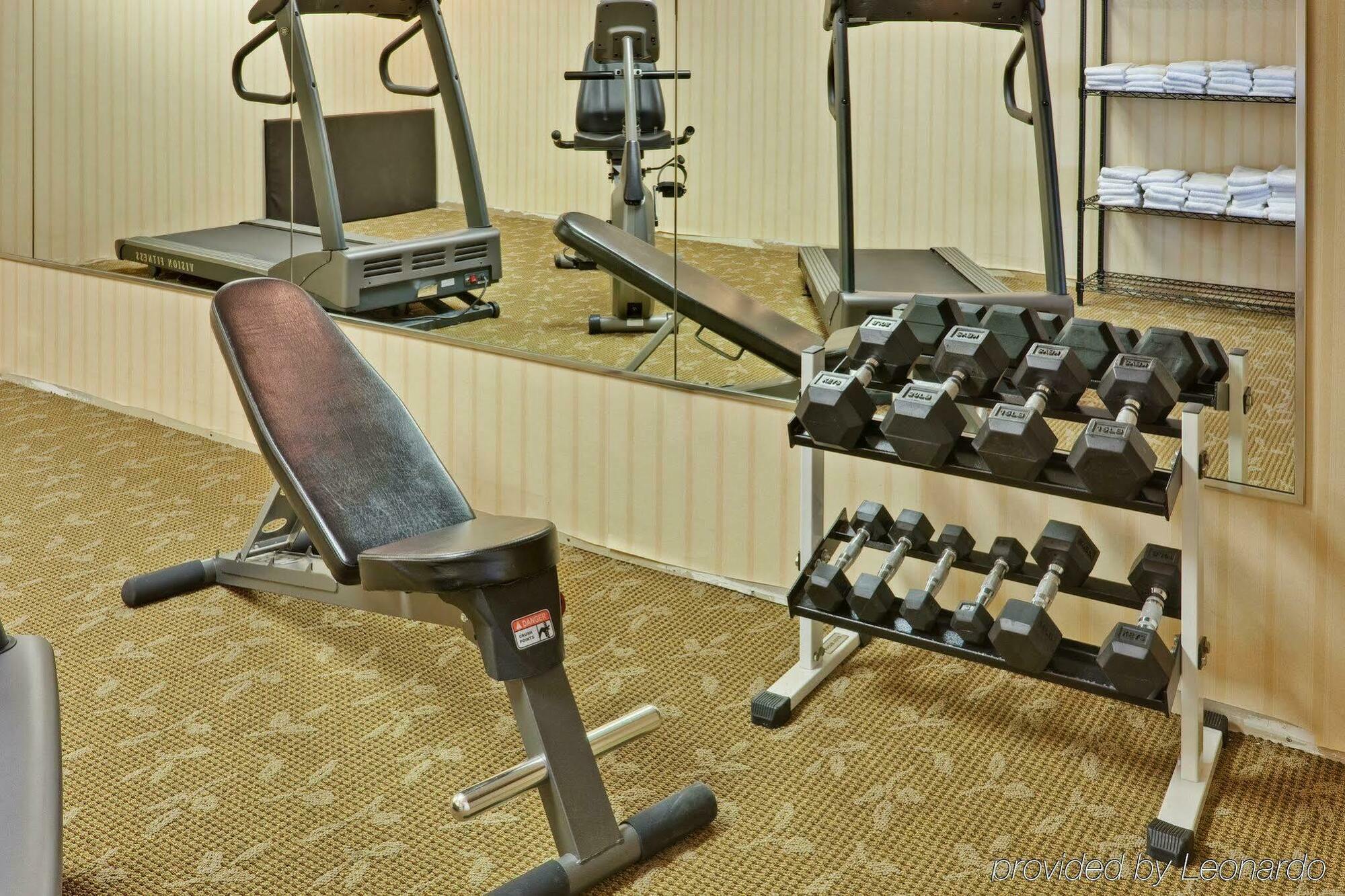 Quality Inn & Suites 5585 Ambler Drive Mississauga Ontario Facilities photo